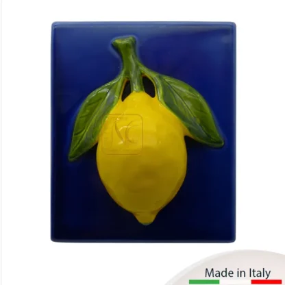 Placca murale blu, cm.13x16, con limone singolo con foglie. Ideale sia per uso interno che esterno.